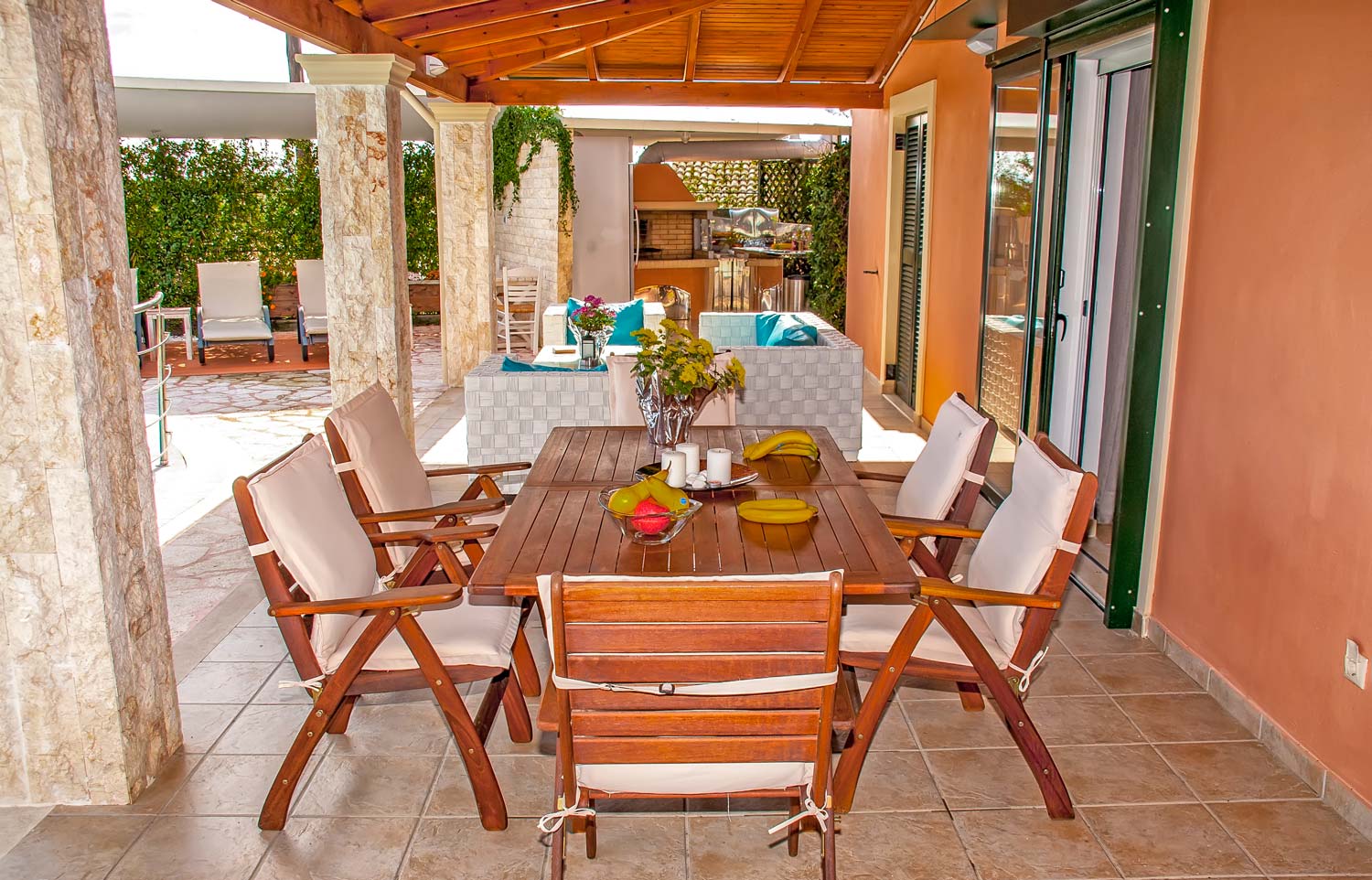 emilyfamilyluxuryholidaypoolairbnbvilladassiacorfu32 Emily Holiday Apartments